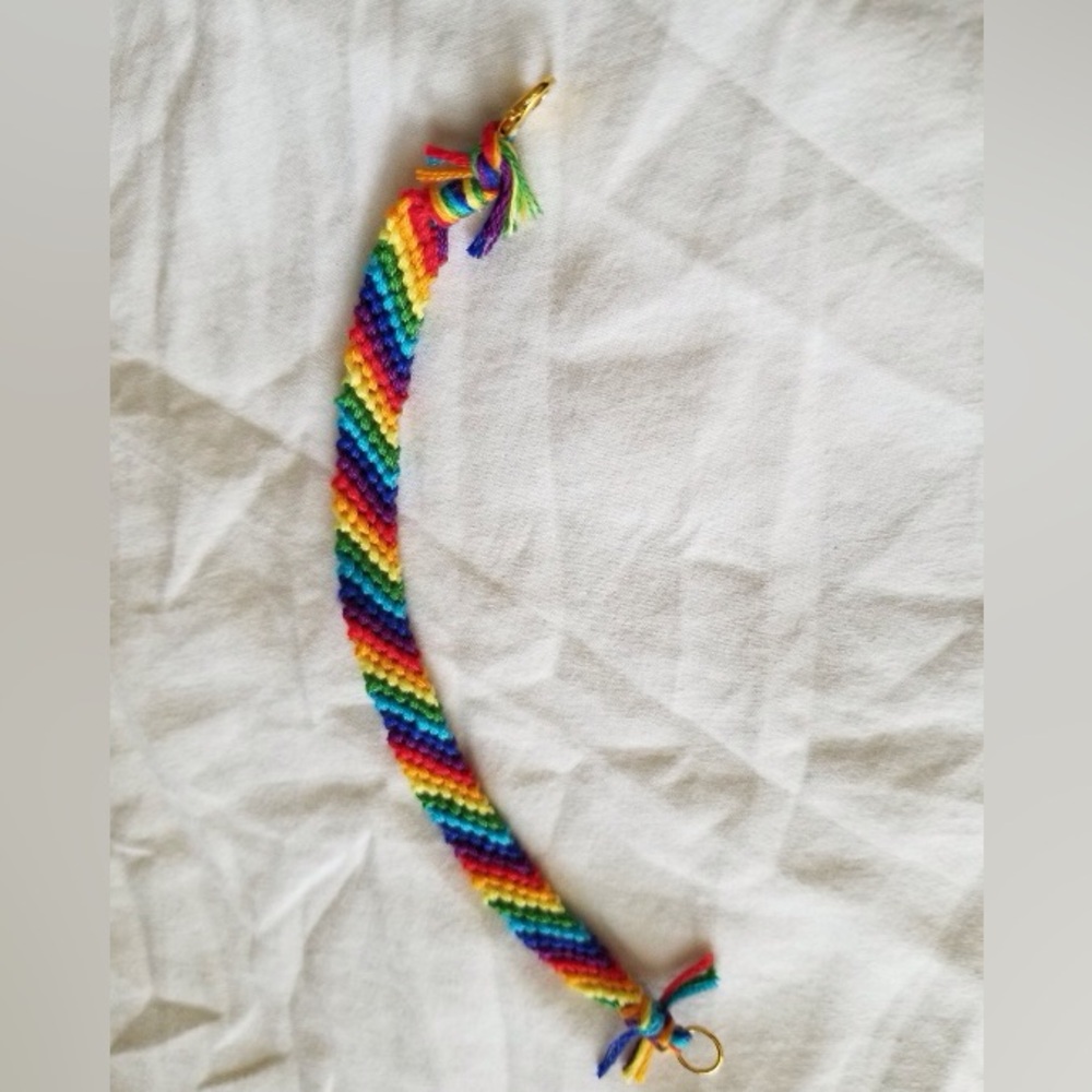 Colorful Rainbow Friendship Bracelet - Picture 5 of 7